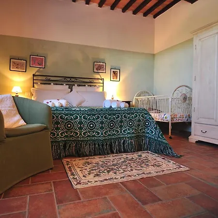 Linearis House Country house *