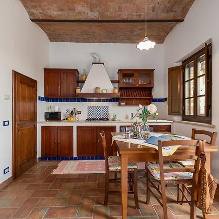 Linearis House Landhuis Poggibonsi